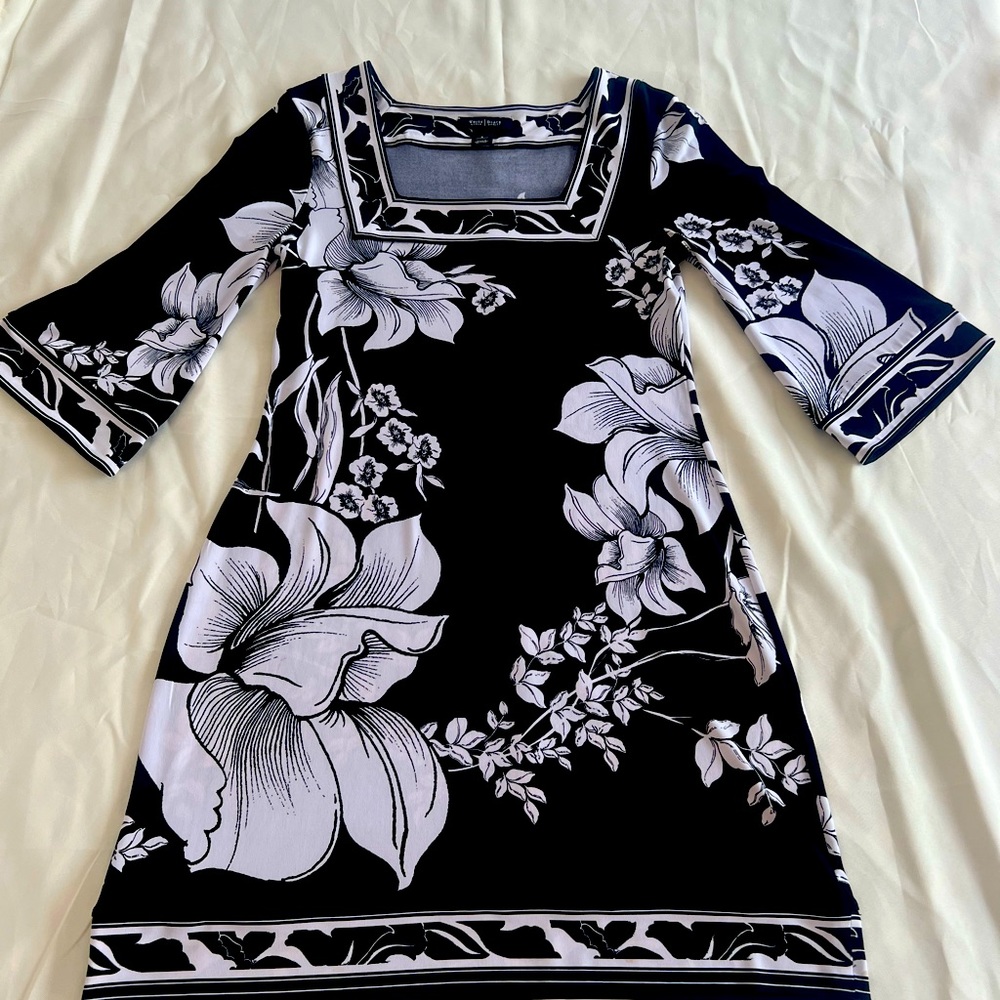 WHBM Black/white dress size Small VGUC